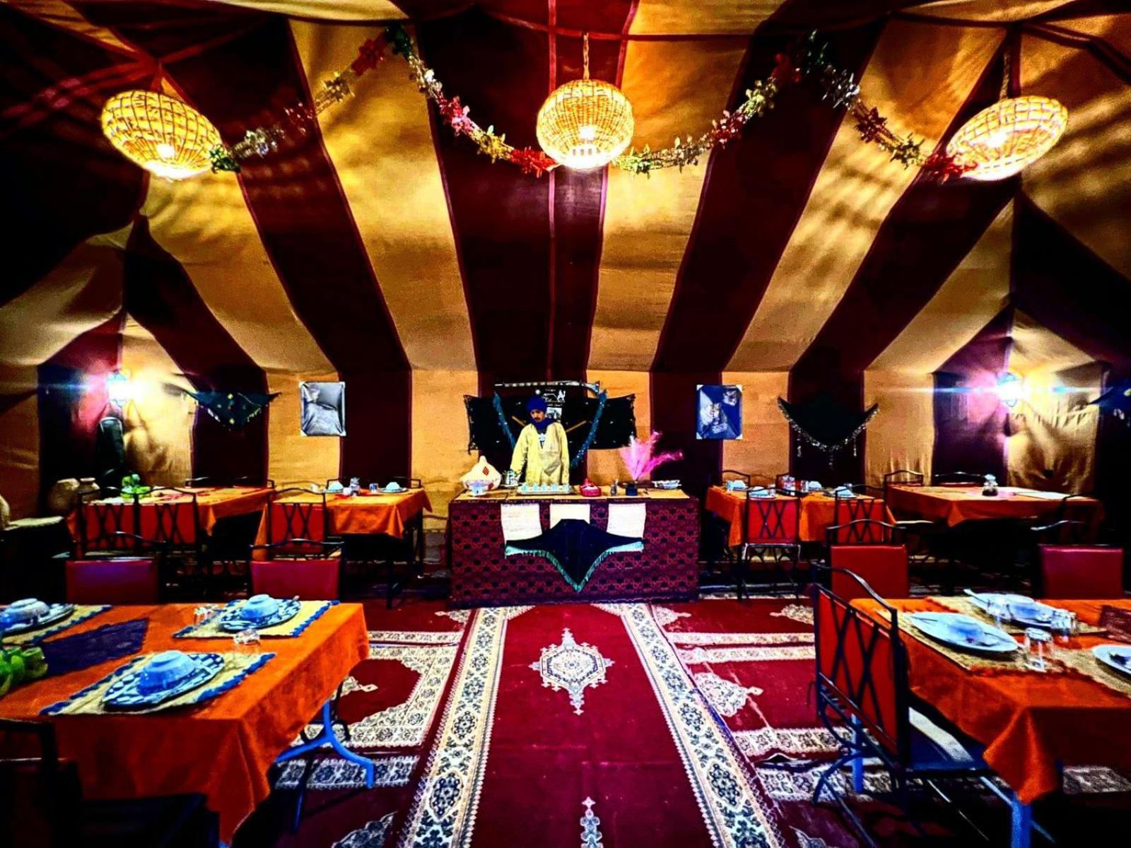 Desert Camp Camel & Sandboarding Merzouga Luaran gambar