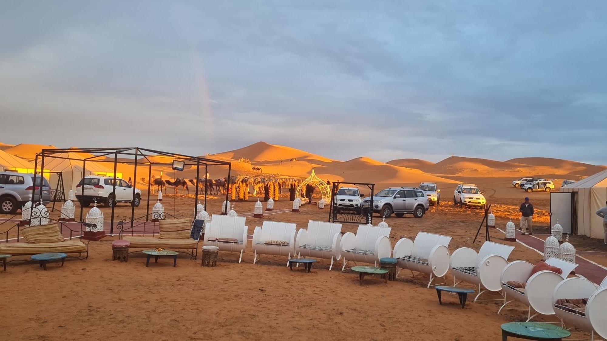 Desert Camp Camel & Sandboarding Merzouga Luaran gambar